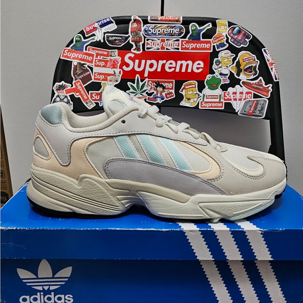 Adidas Yung-1 mint Size 9.5